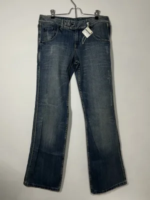 Levi's