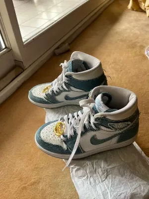 Nike