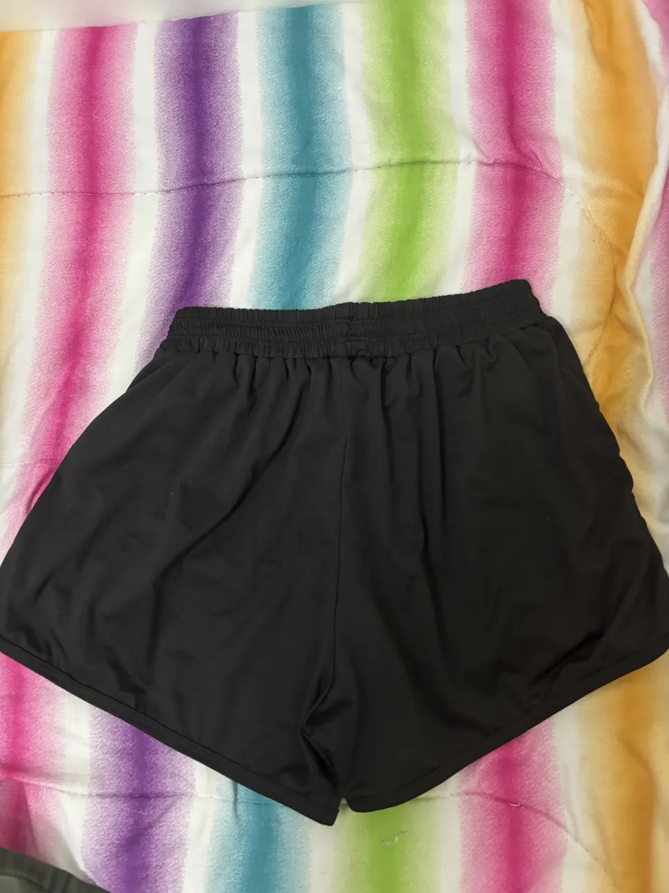 Short No tiene exactamente la marca - imagen 2