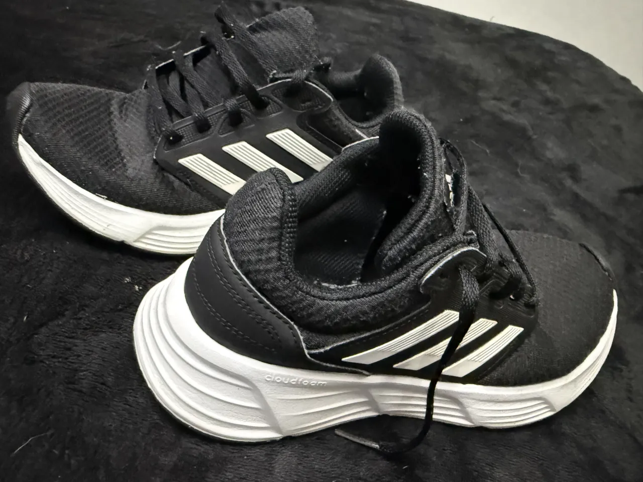 Zapatillas adidas - imagen 1
