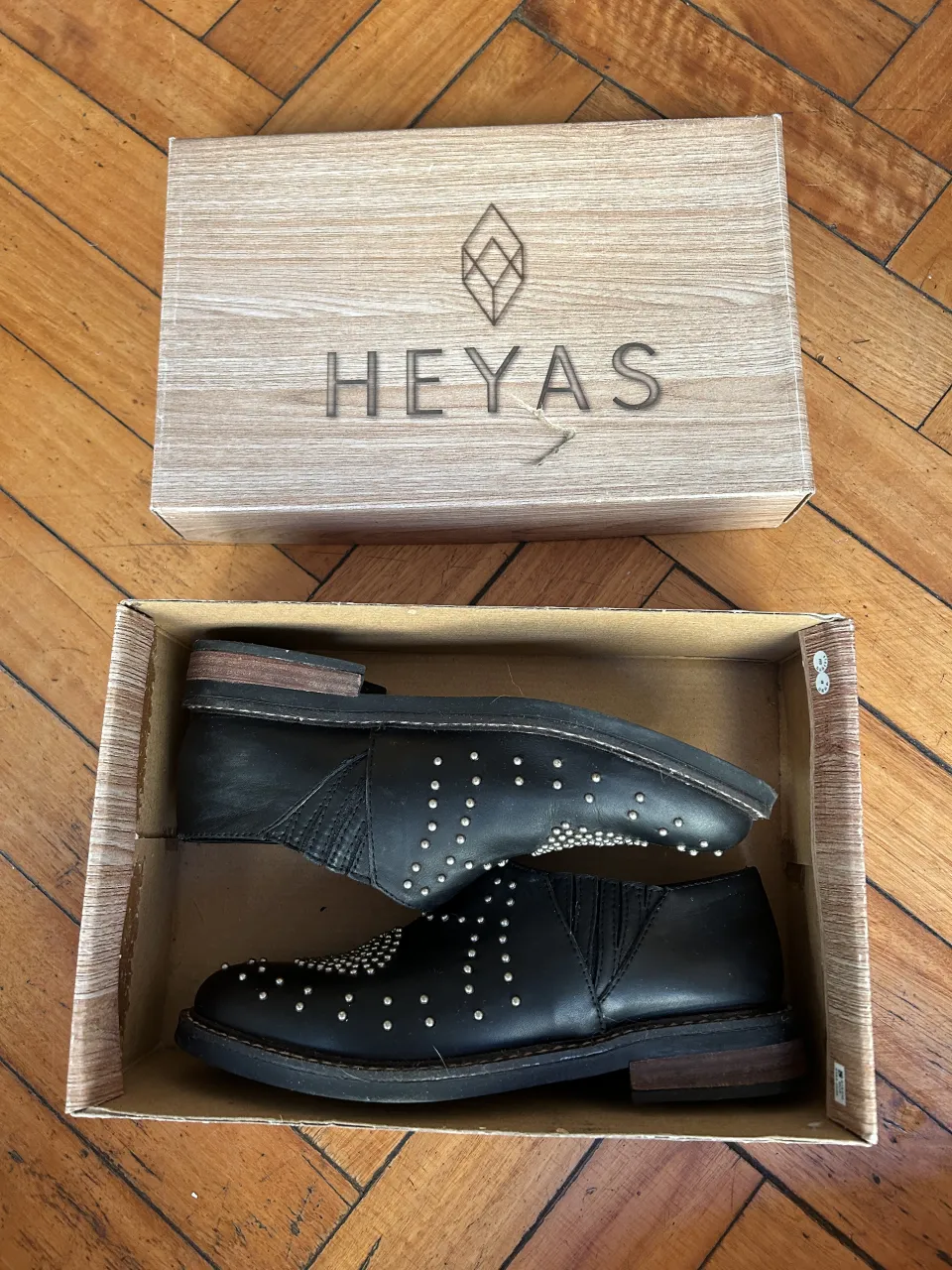 Borcegos Heyas