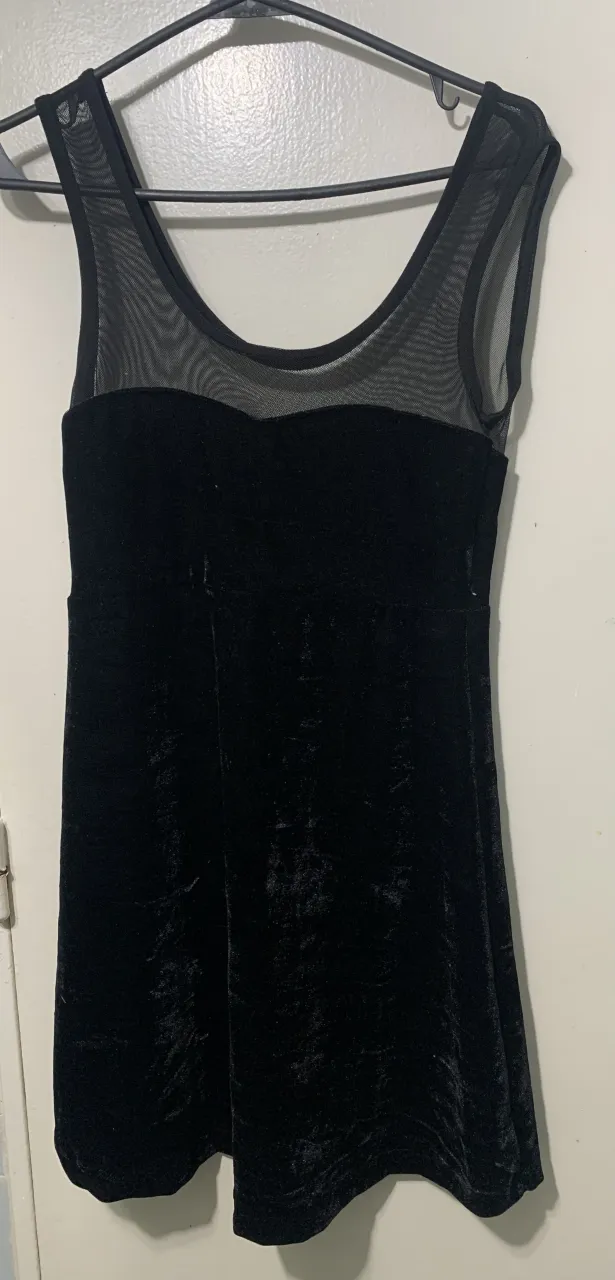 Vestido No tiene - imagen 1