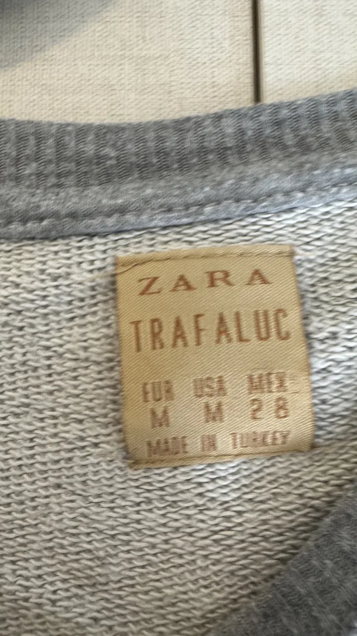 Buzo Zara miniatura 4