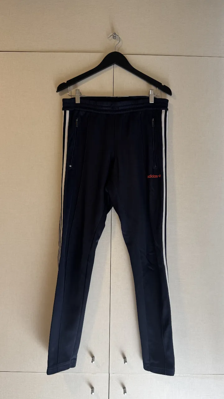 Pantalón adidas - imagen 1