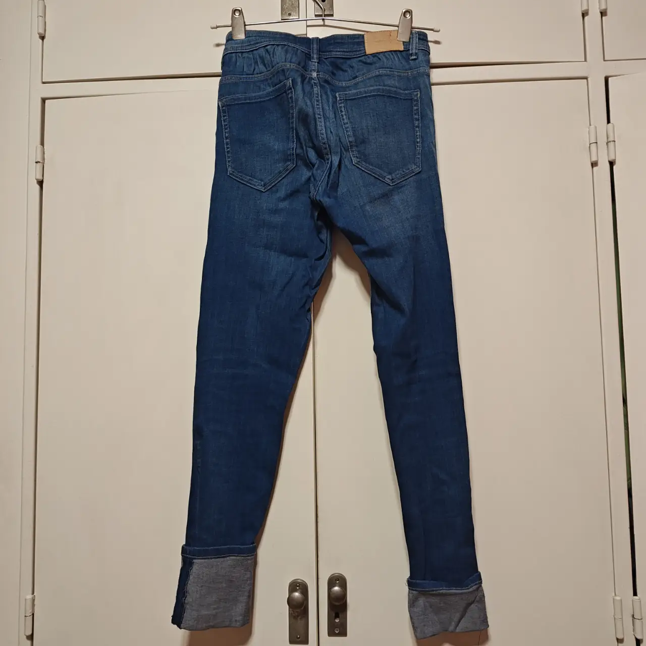 Jeans por los tobillos Zara - imagen 2