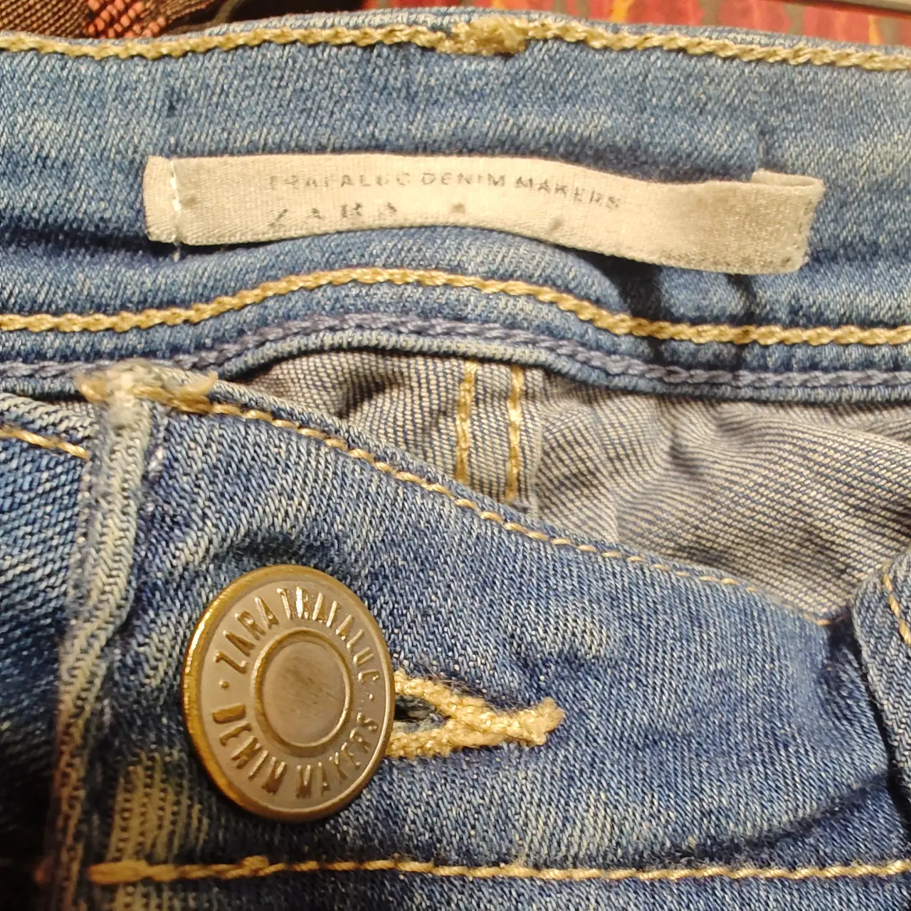 Jeans por los tobillos Zara - imagen 3