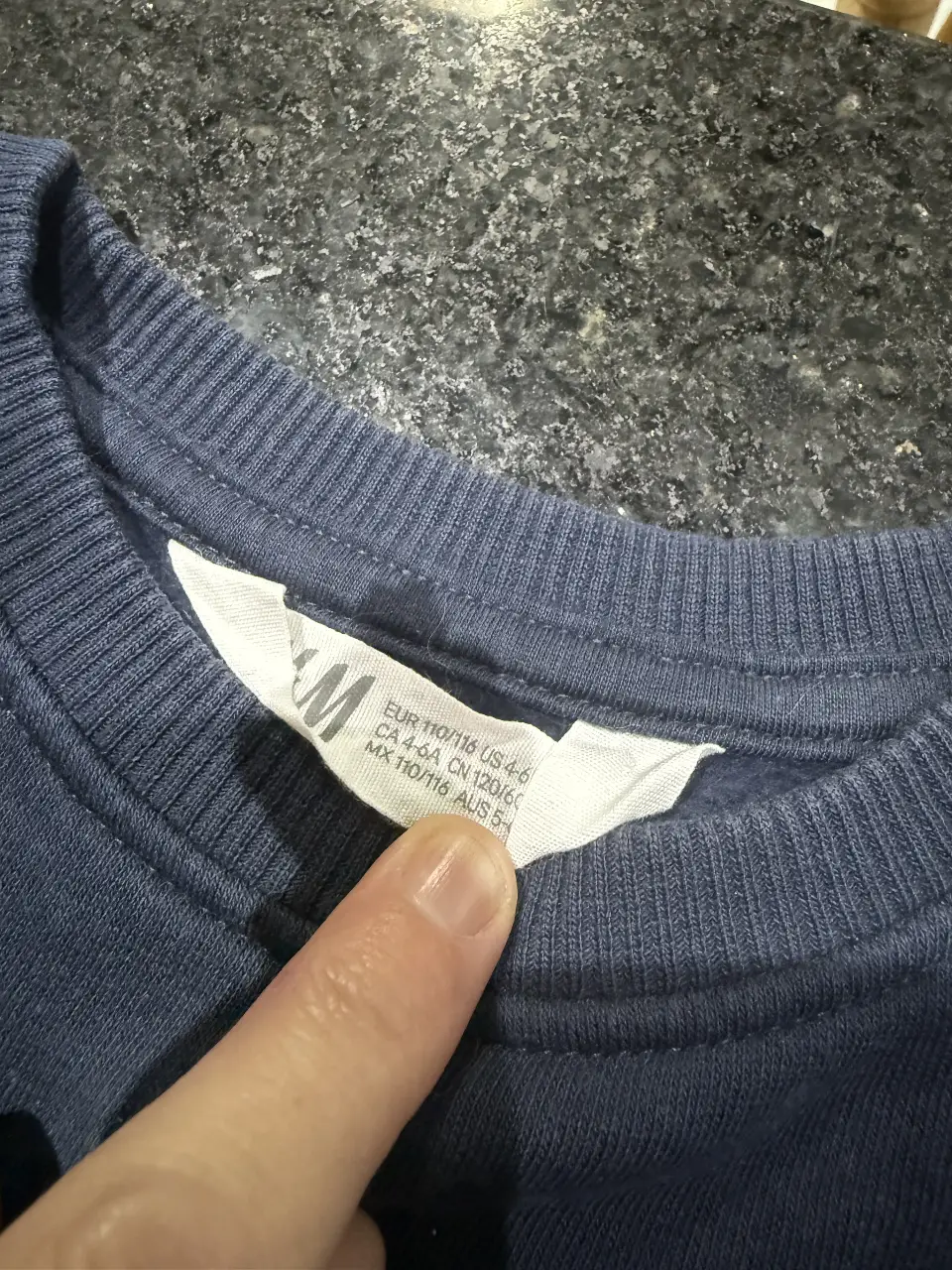 Buzo H&M miniatura 2