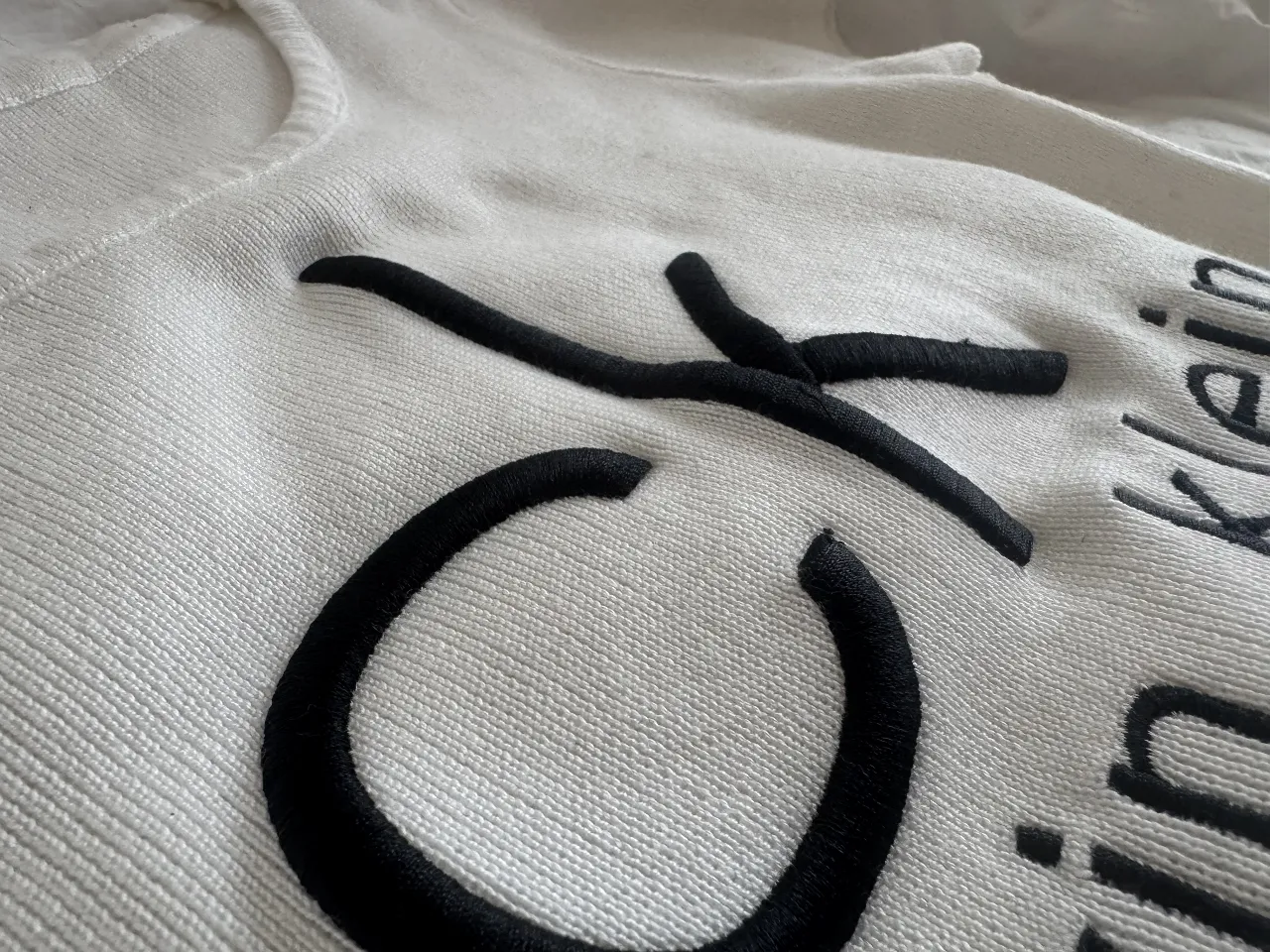 Remera Calvin Klein miniatura 2