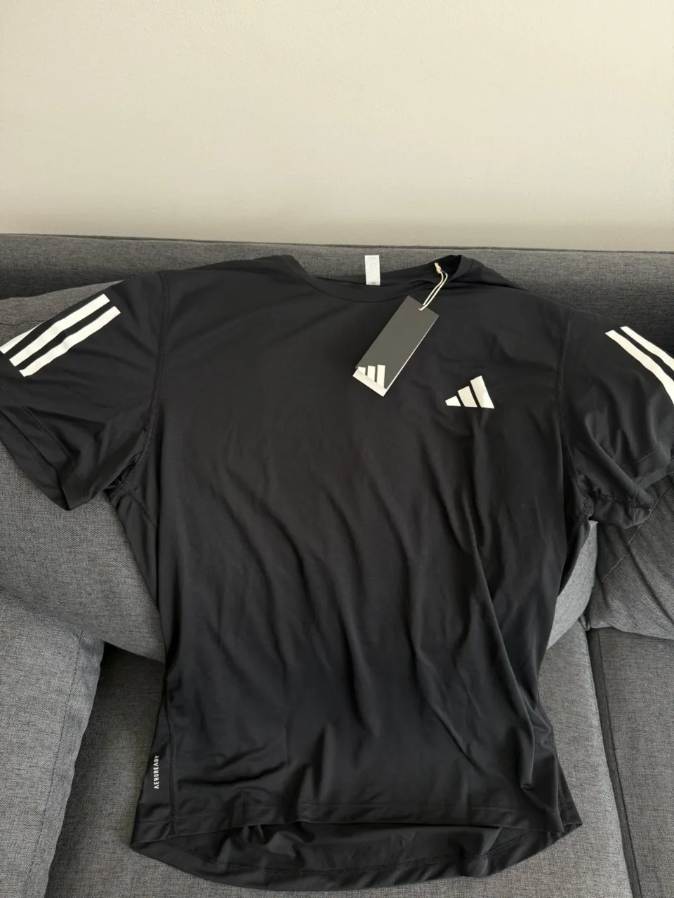 Remera adidas - imagen 1