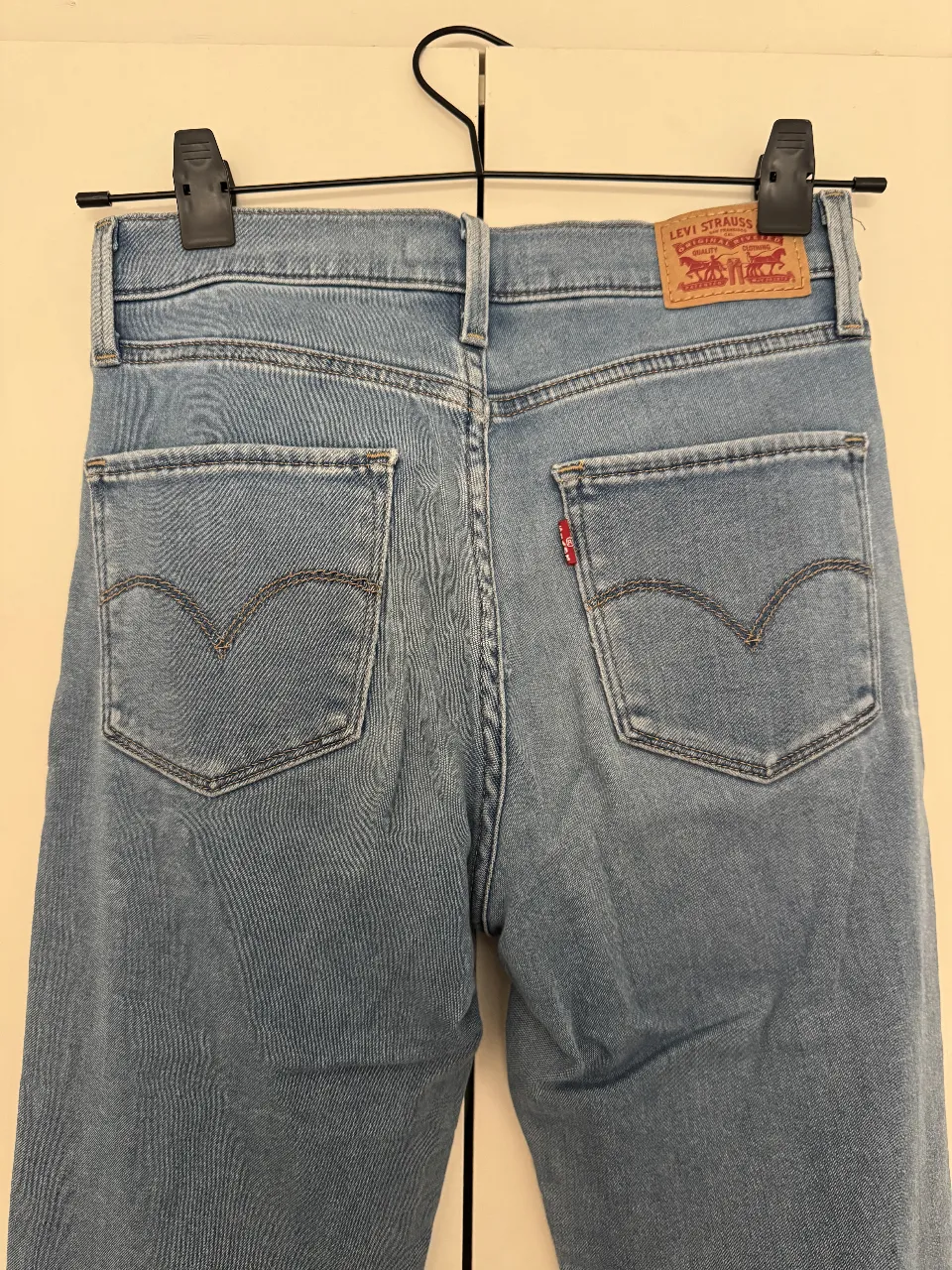Jean Levi's miniatura 4