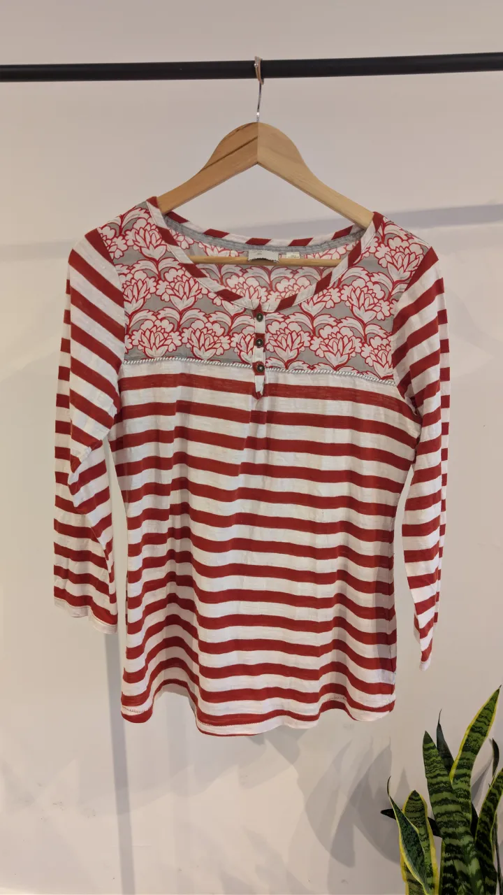 Remera Antropology - imagen 1