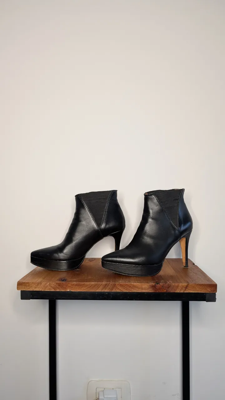 Botines CHER. - imagen 2