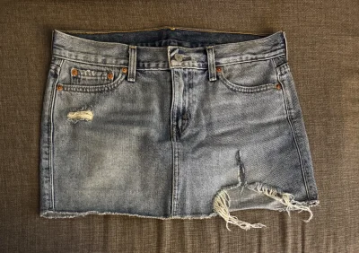Levi's
