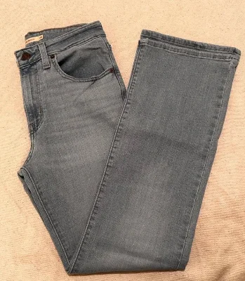 Levi's