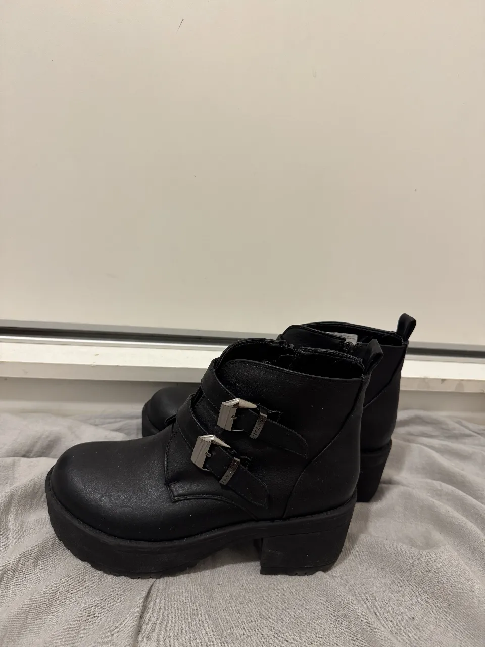 Borcegos Sarkany - imagen 1