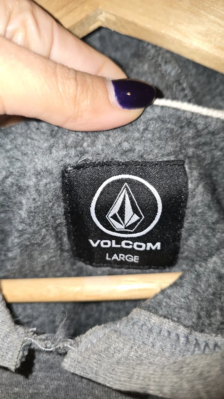 Buzo Volcom - imagen 3