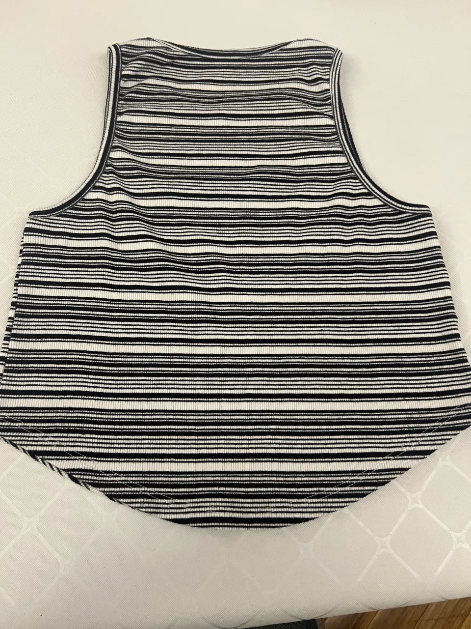 Musculosa Another - imagen 3