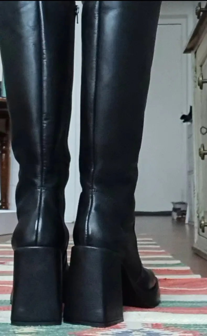 Botas LUBOLOQUE - Vista 4