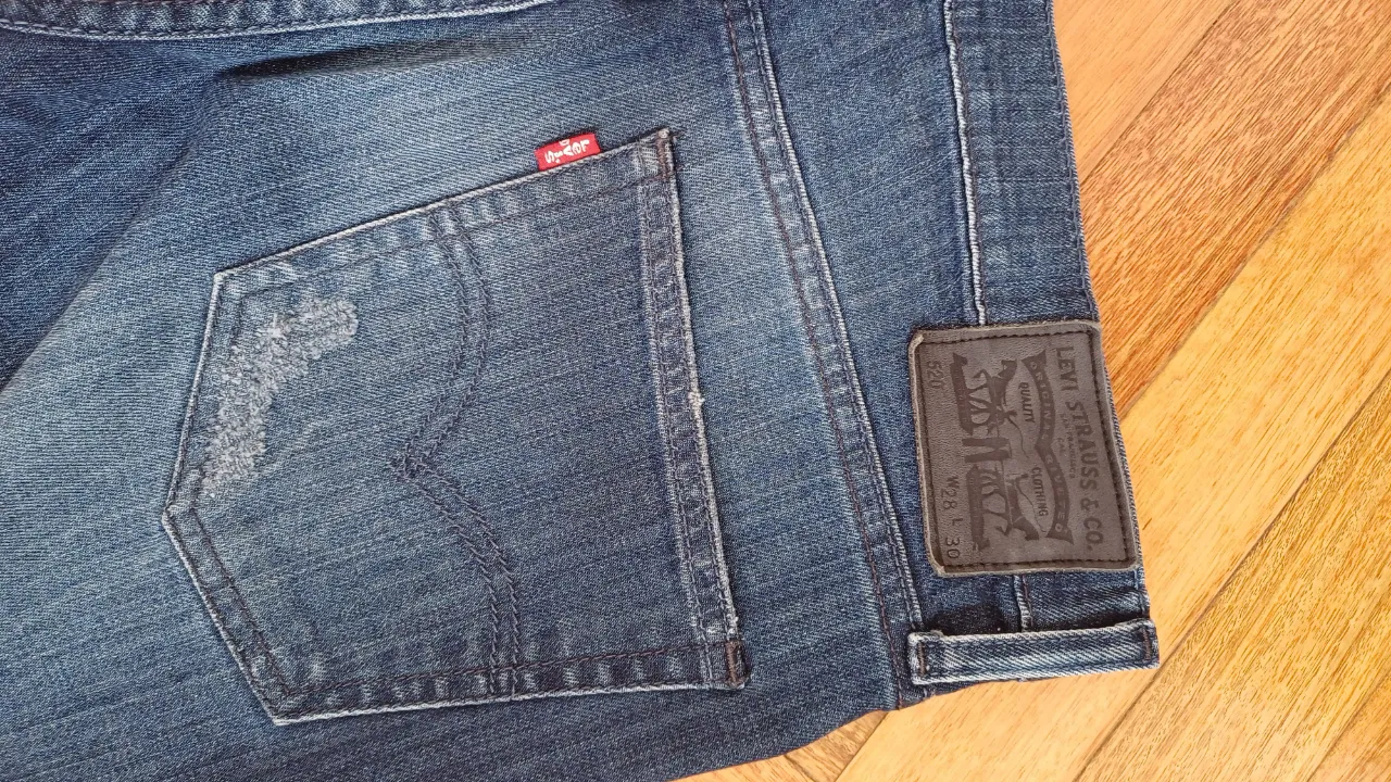 Jean Levi's - Vista 2