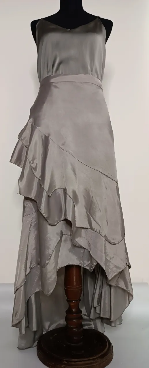Pollera Ropa de diseño - imagen 1