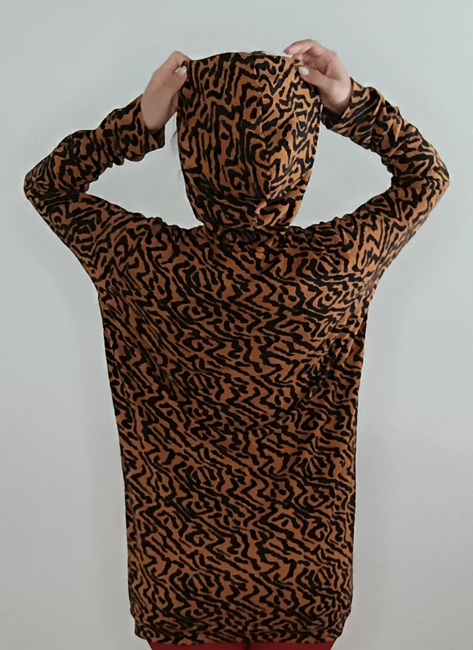 Buzo Ropa de diseño - imagen 2