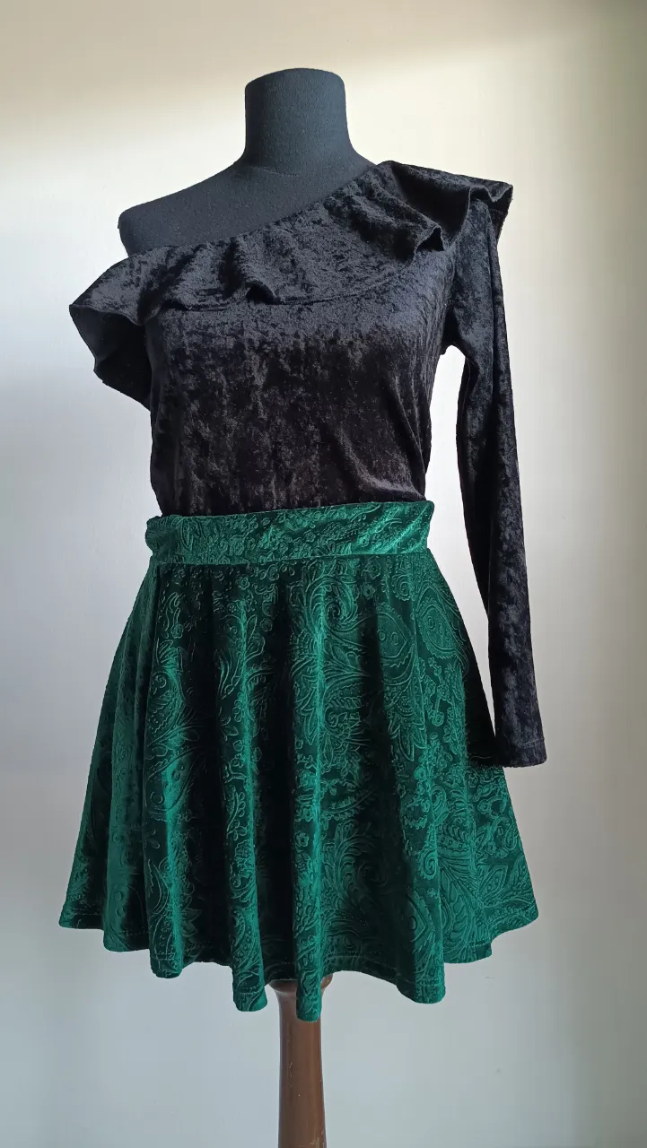 Pollera Ropa de diseño - Vista 2