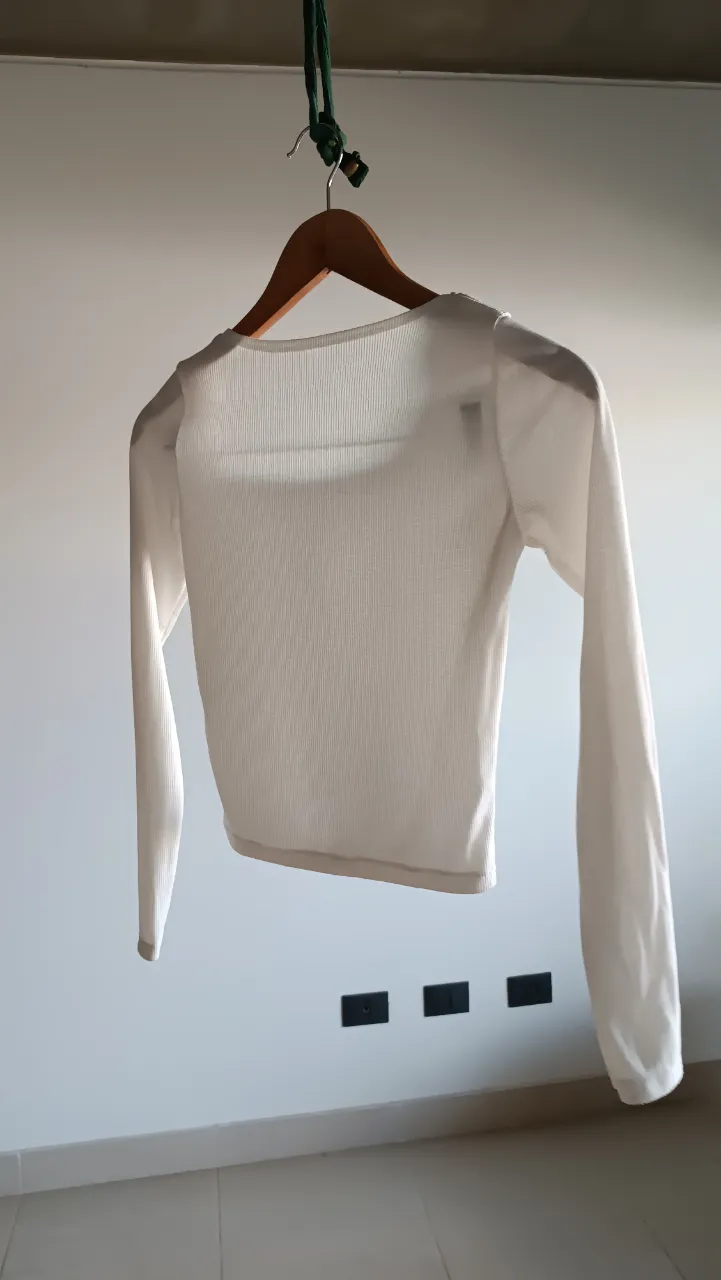 Remera Ropa de diseño - imagen 4