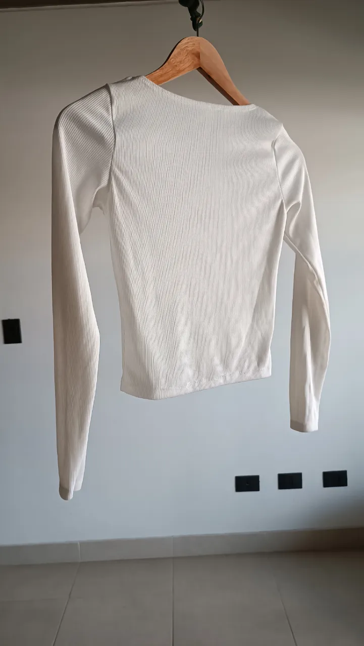 Remera Ropa de diseño - imagen 2