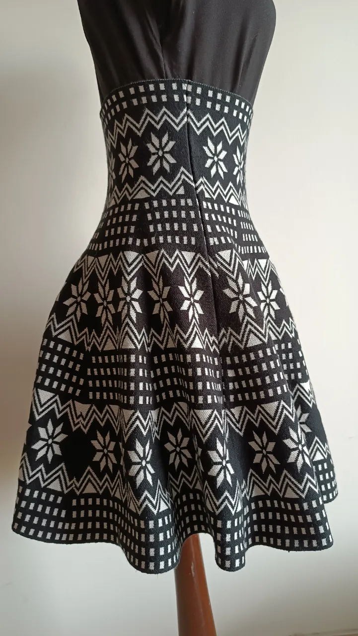 Pollera Ropa de diseño - imagen 3