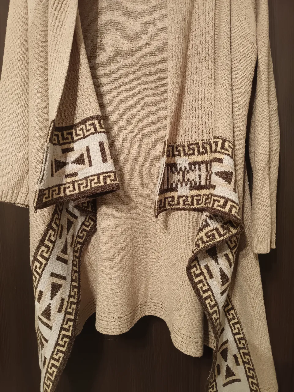 Cardigan A.. - imagen 1
