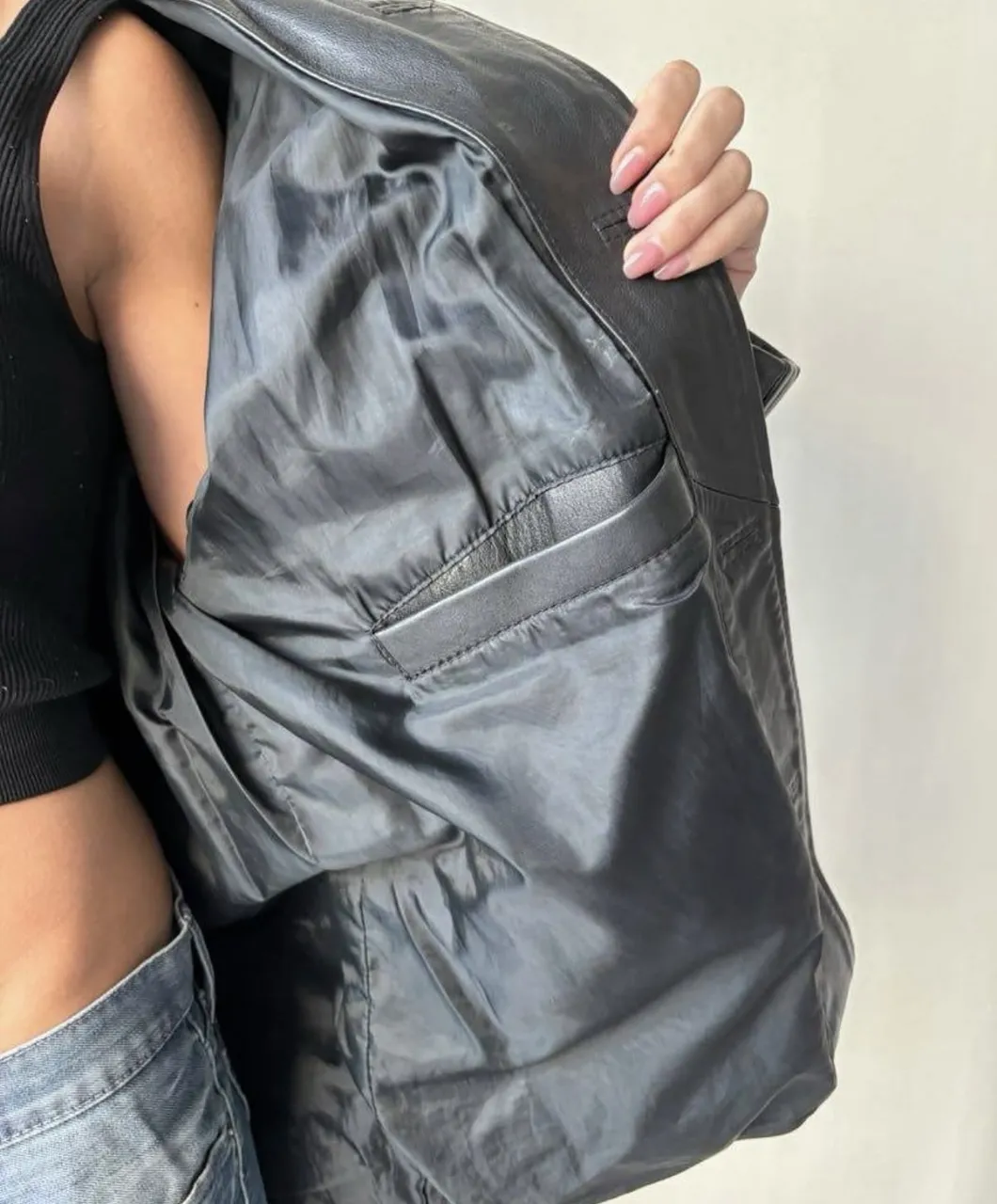 Campera A ≠ - Vista 3