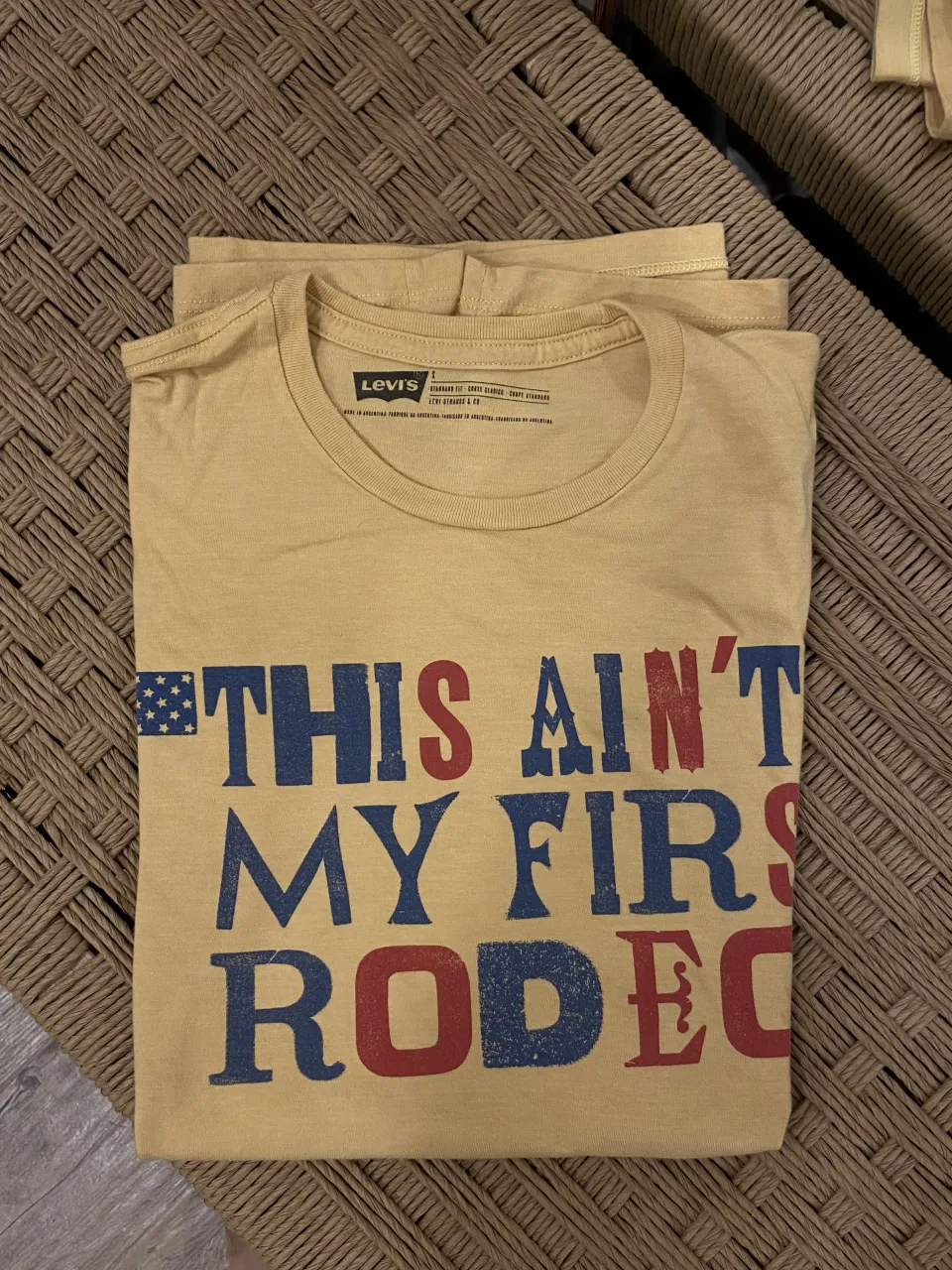 Remera Levi's miniatura 2