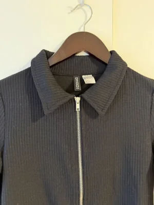Divided h&m