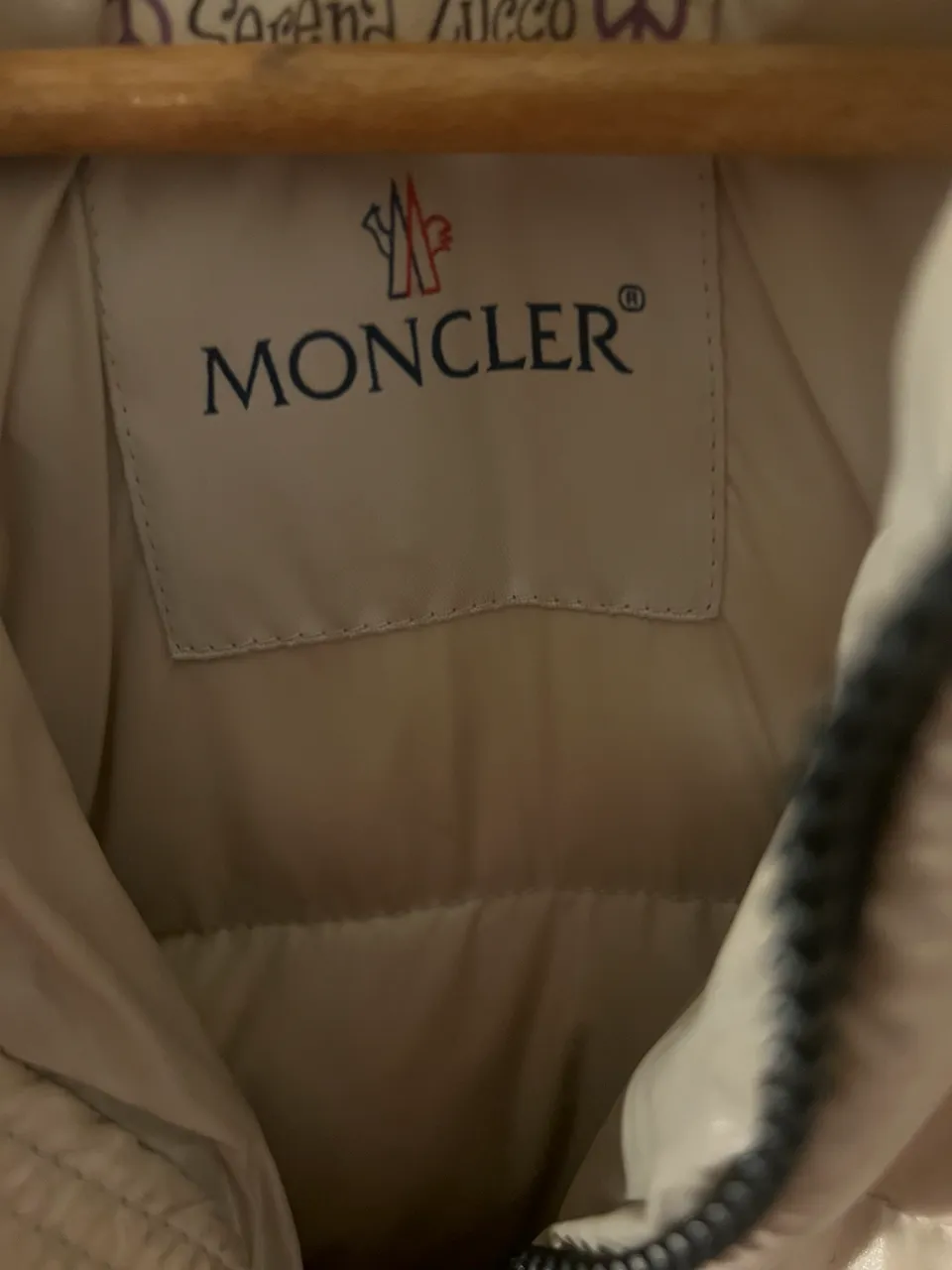 Campera de plumas Moncler - imagen 3