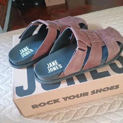 JANE JONES