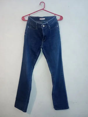 Levi's