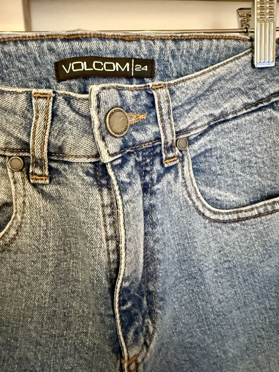 Jean Volcom - imagen 3