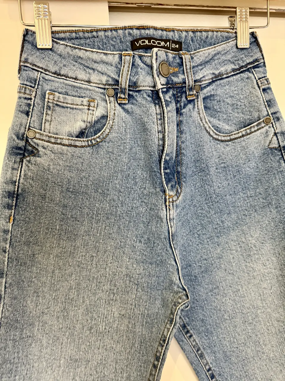 Jean Volcom - imagen 2