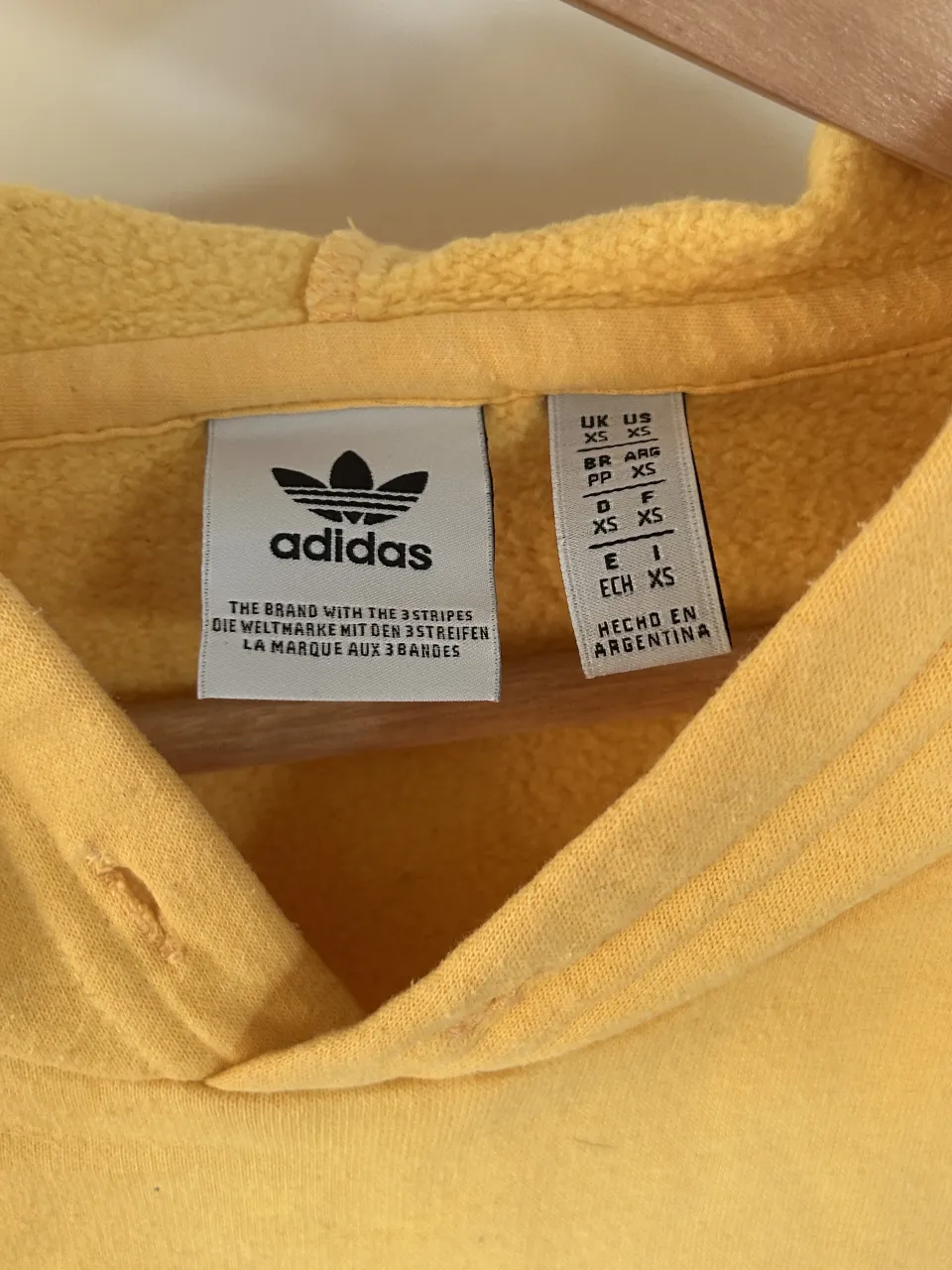 Buzo adidas - Vista 2