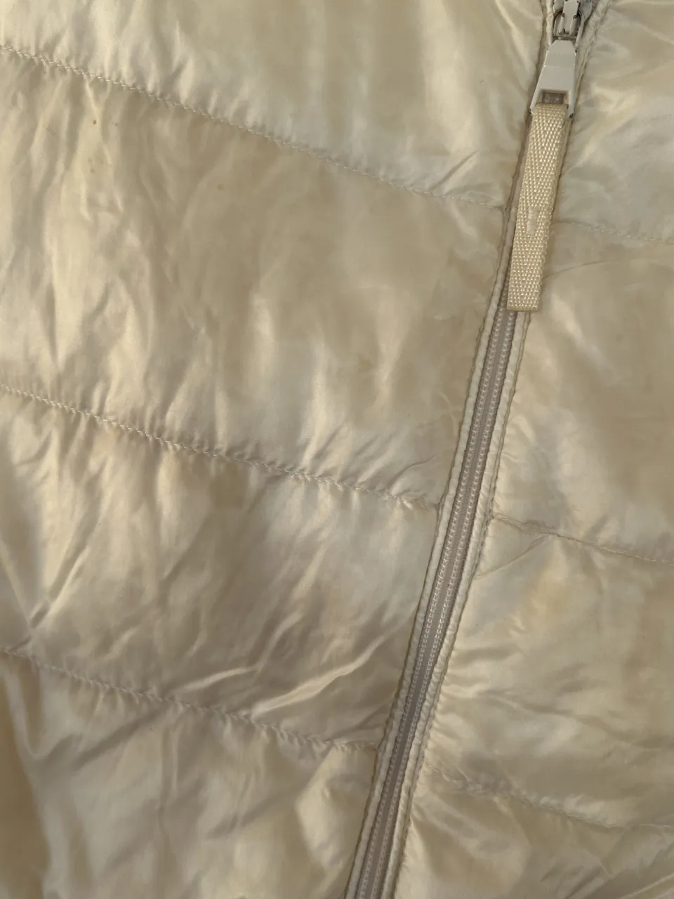 Campera Uniqlo - Vista 4