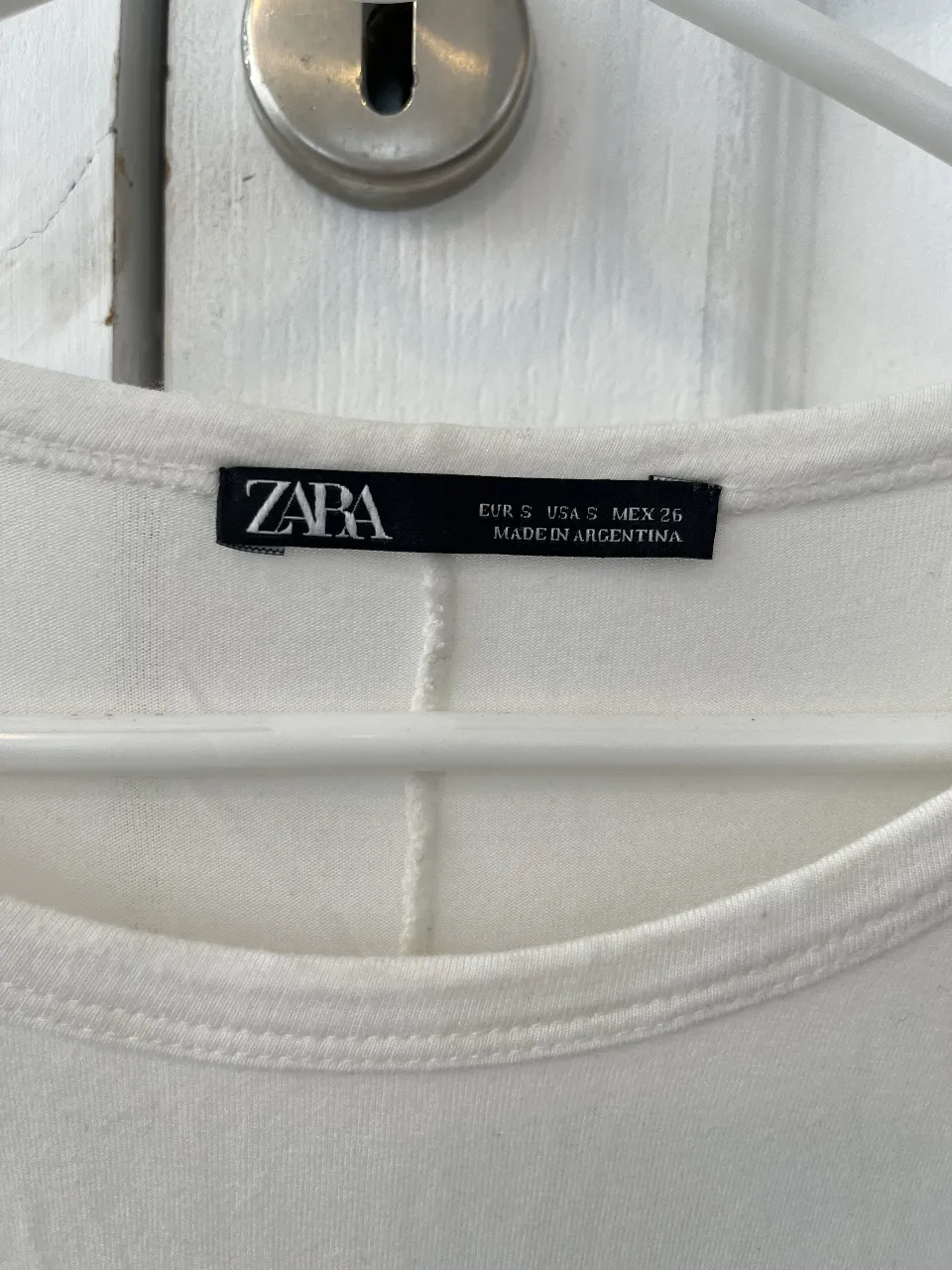 Remera Zara - Vista 3