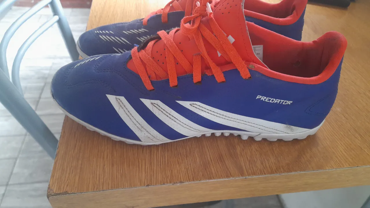 Botines adidas - imagen 1