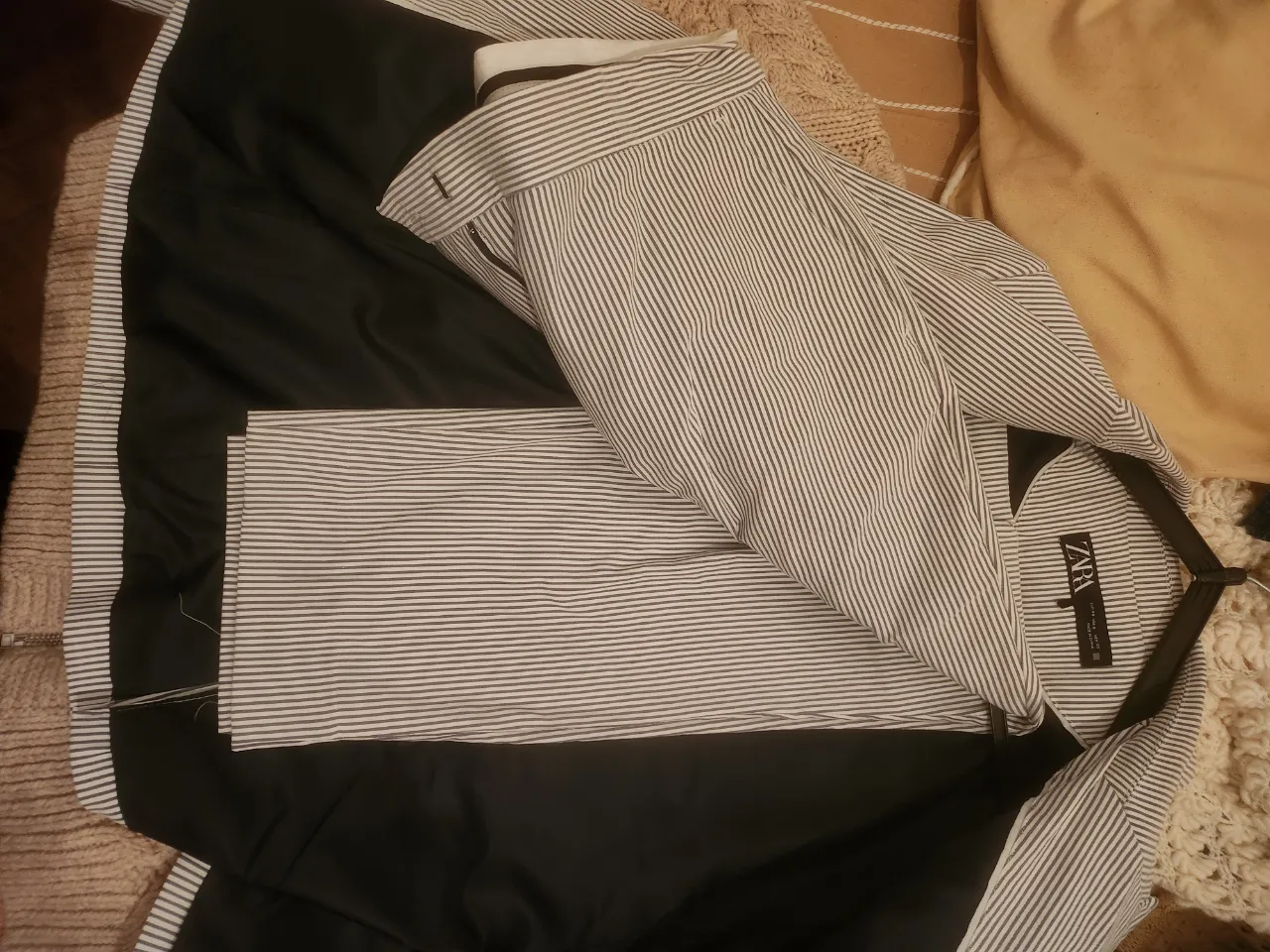 Traje Zara - imagen 4