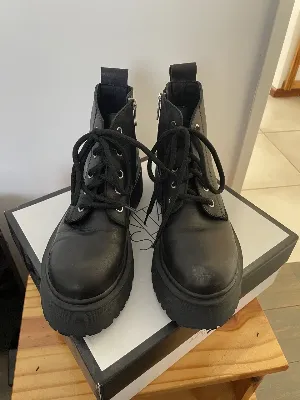Juanita shoes