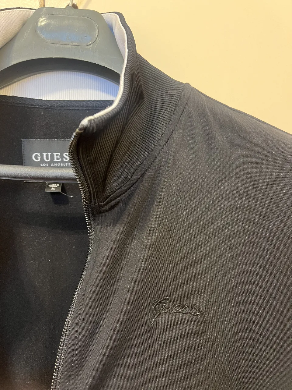 Buzo GUESS - imagen 2