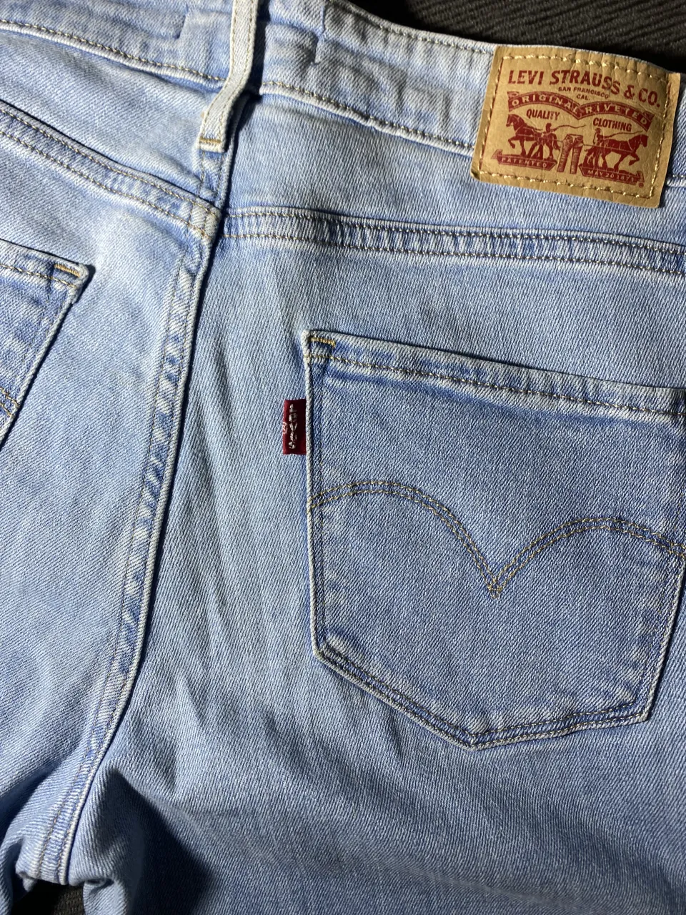 Jean Levi's - imagen 7