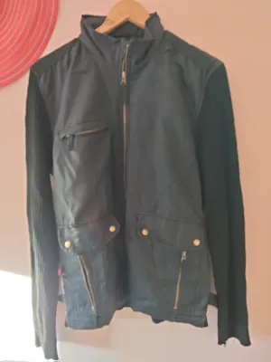 Levi's
