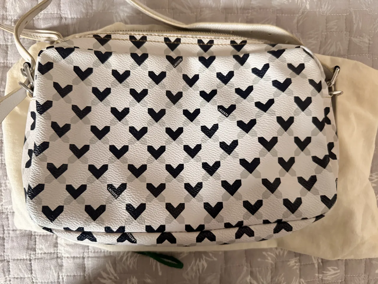 Bolso Lacoste - imagen 4