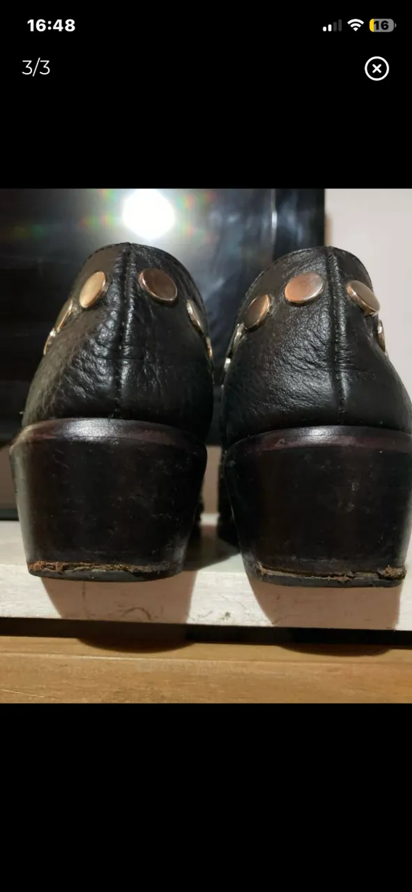 Zuecos Otros - Vista 3