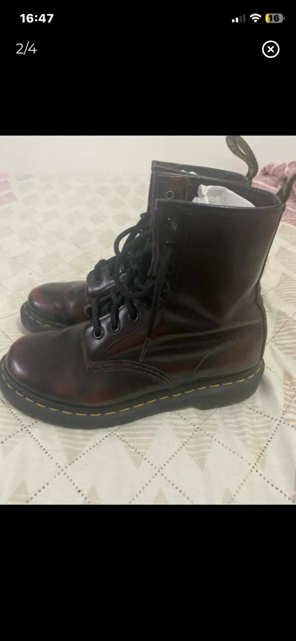 Borcegos Dr. Martens - Vista 2